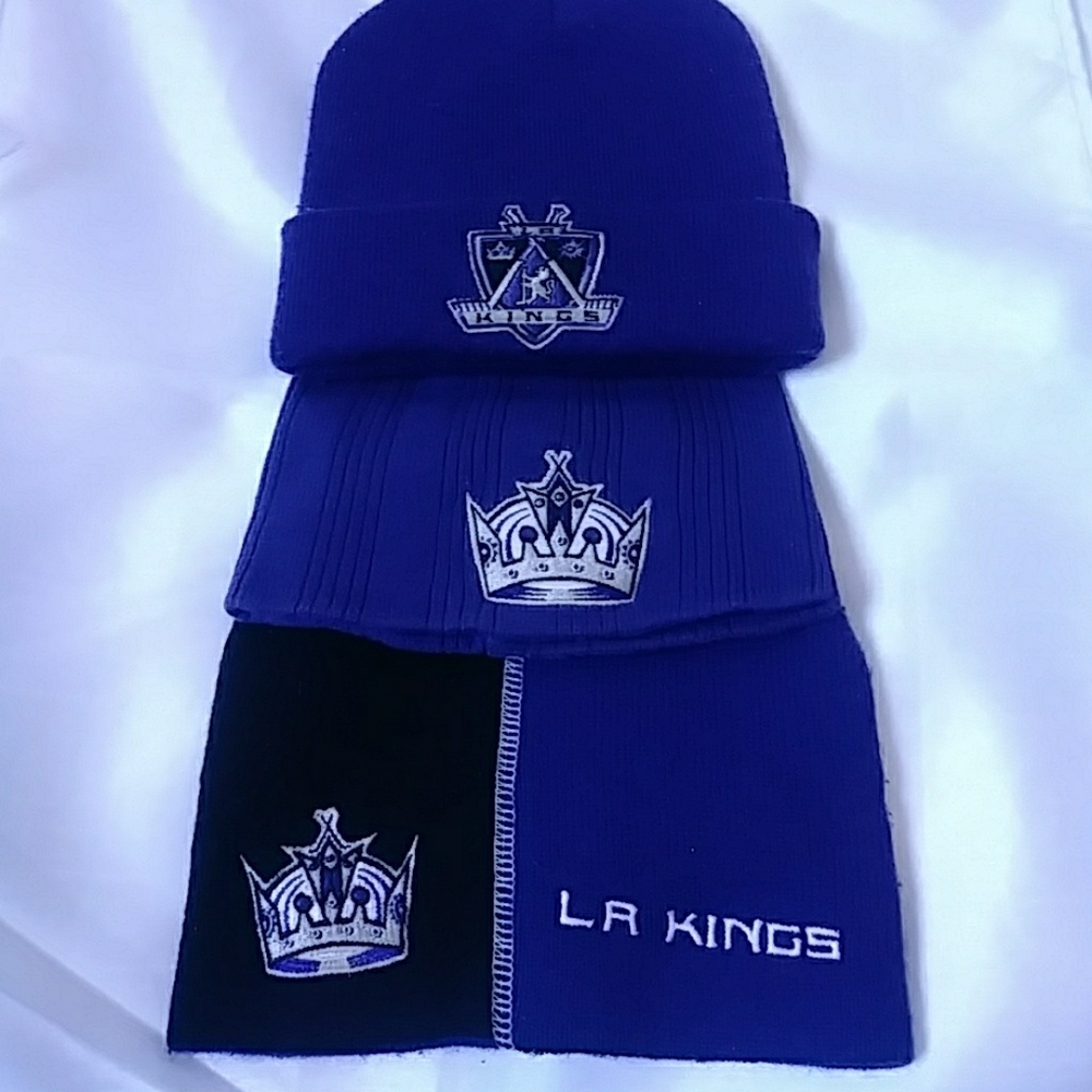 Lot for 3 beanie
